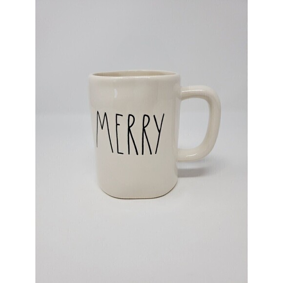 RAE DUNN MAGENTA ARTISAN COLLECTION HOLIDAY COFFEE MUG MERRY - Picture 1 of 9